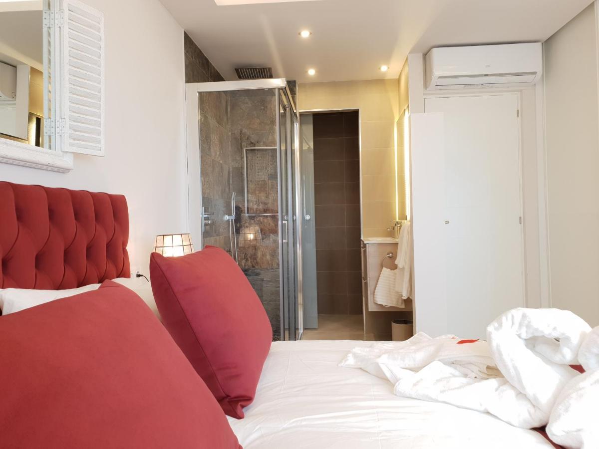 Fantastic Apartment In Front Of The Sea & Marina เอสเตโปนา ภายนอก รูปภาพ